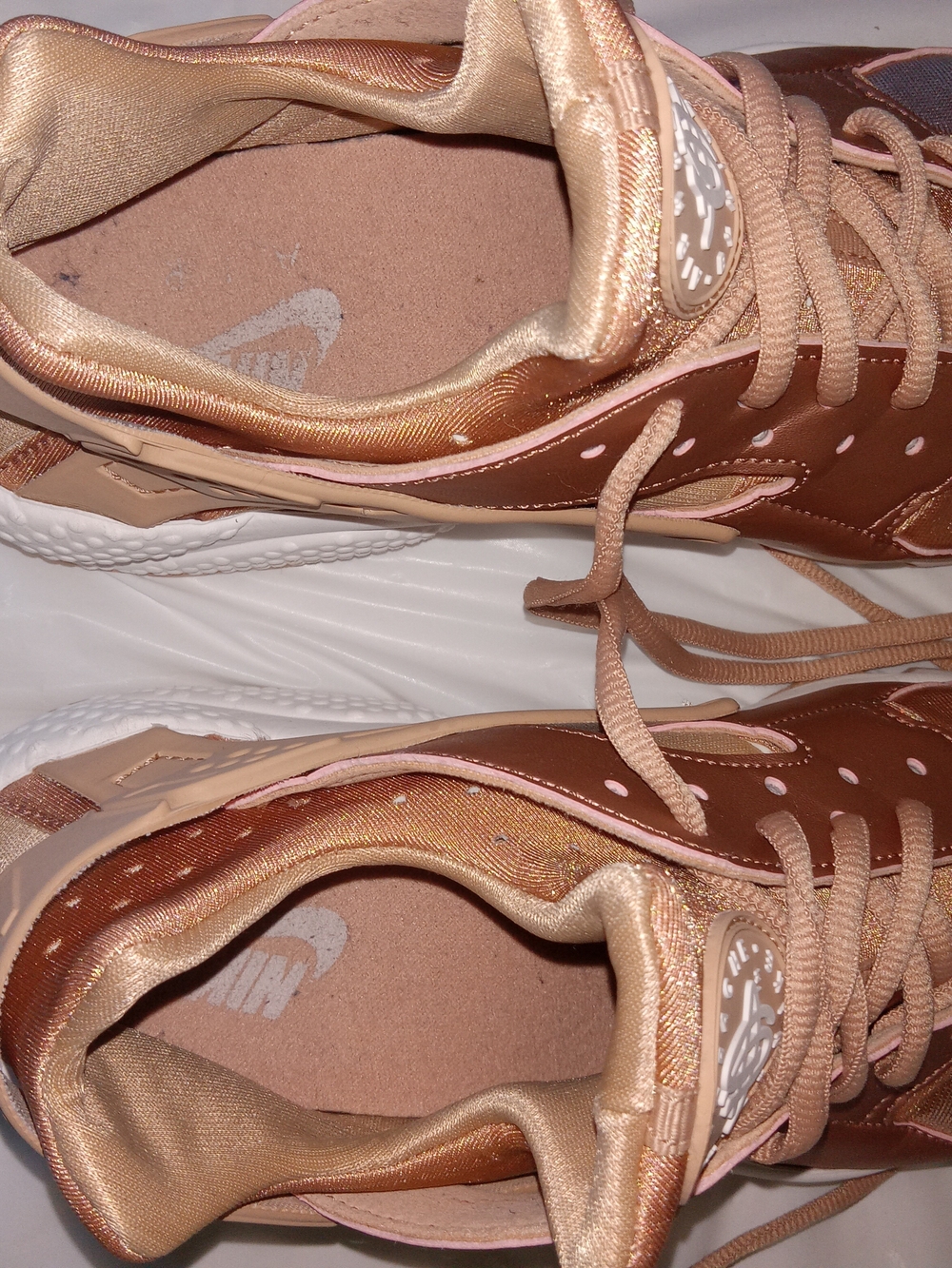 Nike Air Haurache Rose Gold Sneakers 10 - Picture 13 of 14